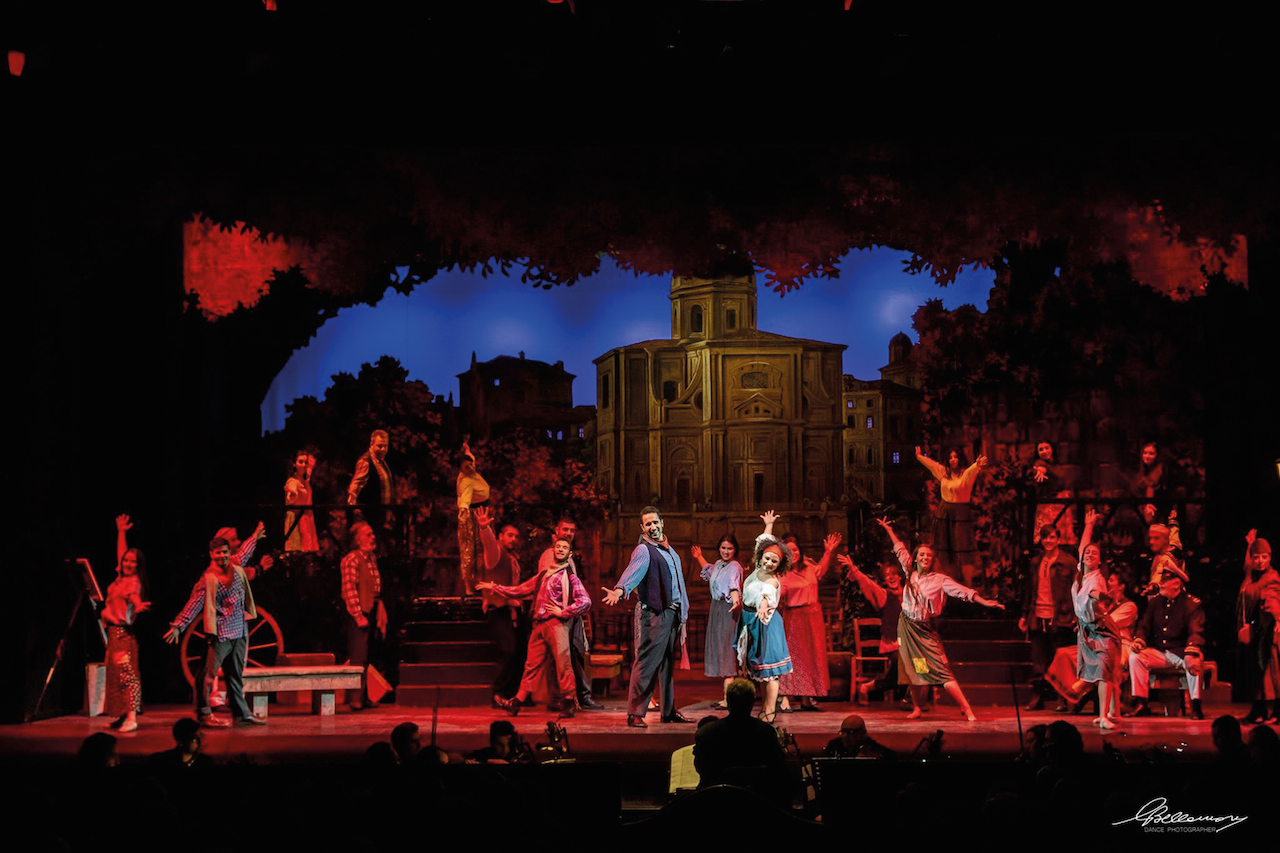 Brio e ritmo con l’operetta Scugnizza al Teatro Garibaldi di Modica