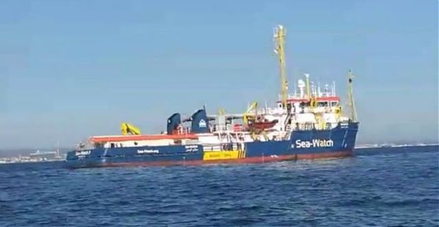 Migranti, Musumeci: “grave lo sbarco a Messina”