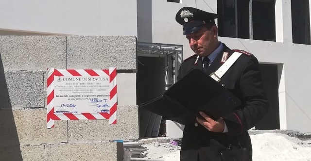 Cassibile: sequestrata casa vacanze in costruzione abusiva, denunciata una persona