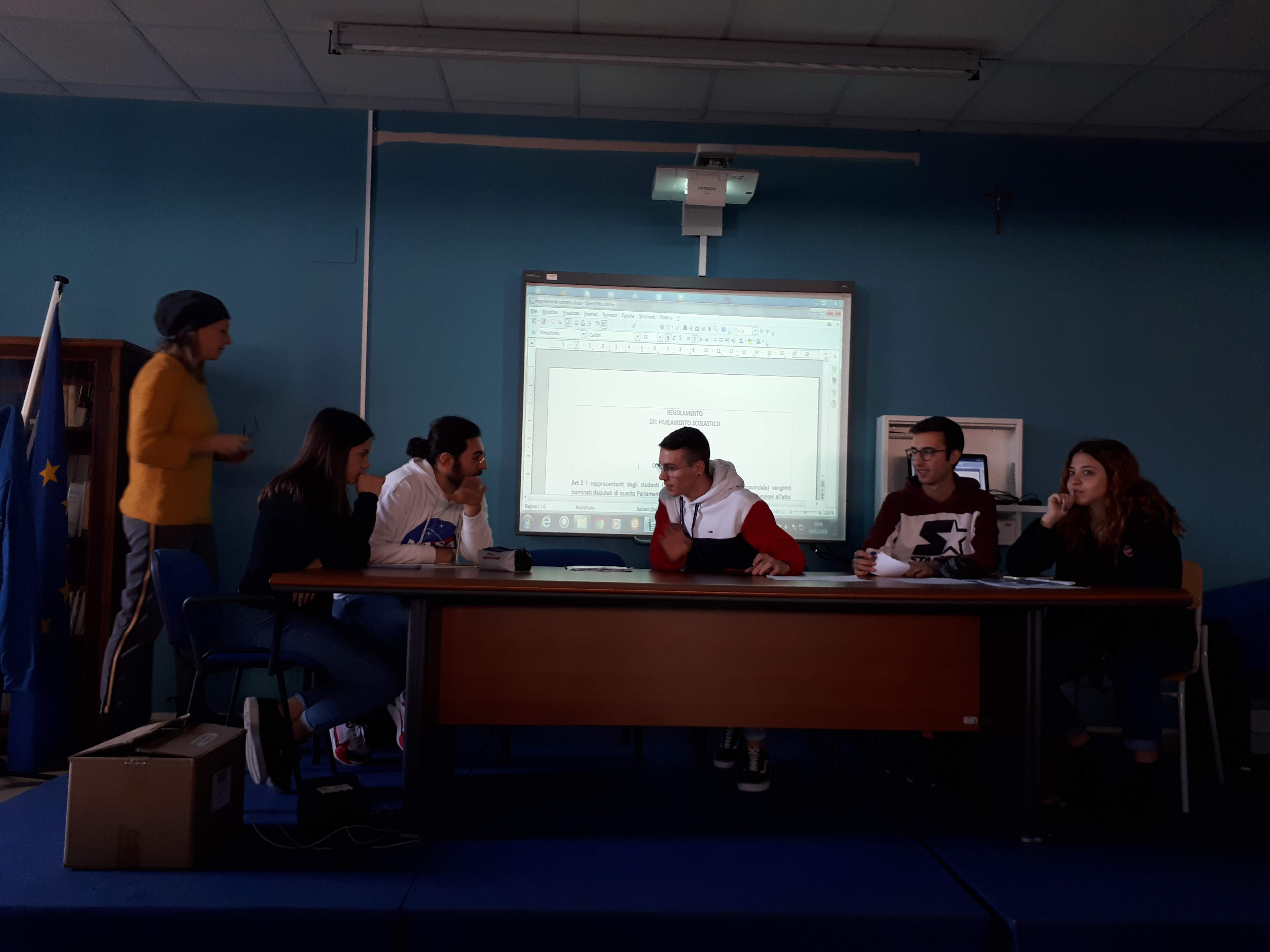 Pozzallo: all’Istituto La Pira nasce il Parlamento Scolastico