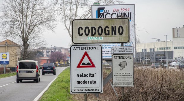 Si reca segretamente da Codogno a Palermo. Denunciato