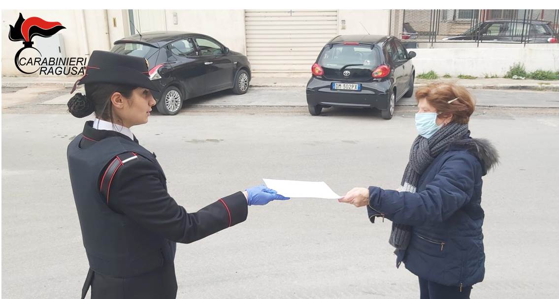 Carabinieri sorprendono quattro vittoriesi mentre fanno surf. Denunciati