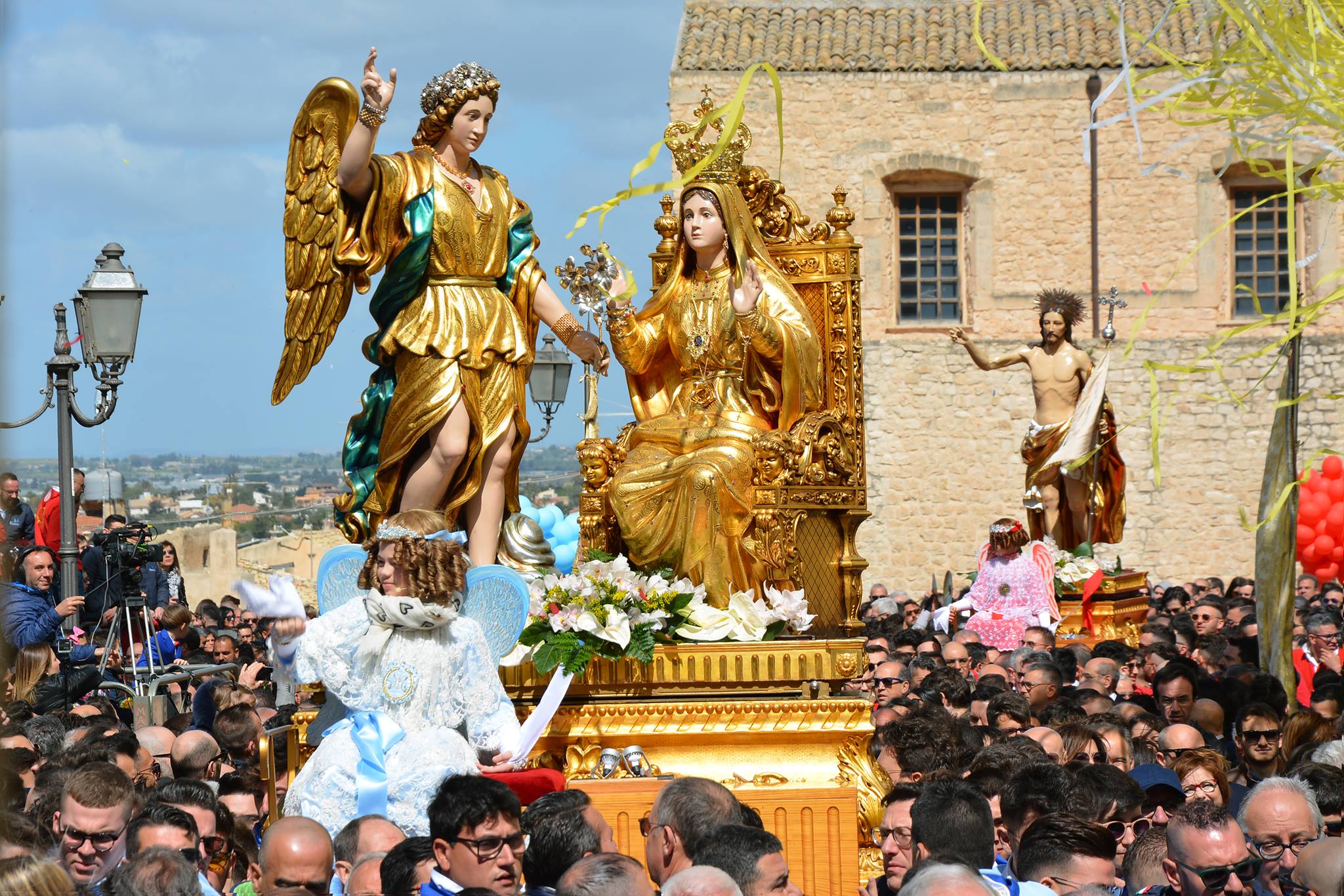 Pasqua a Comiso: la svelata non si fa, l’annunciazione via facebook