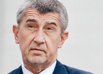 Premier Repubblica Ceca: governo italiano dovrebbe vietare ai propri cittadini di viaggiare all’estero
