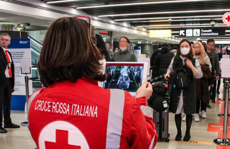 Coronavirus: controlli agli aeroporti, eventuali disguidi da segnalare alla Regione