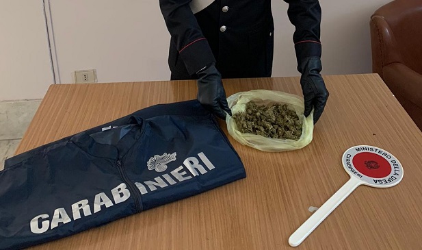 Ragusa Ibla: un arresto e una denuncia per droga