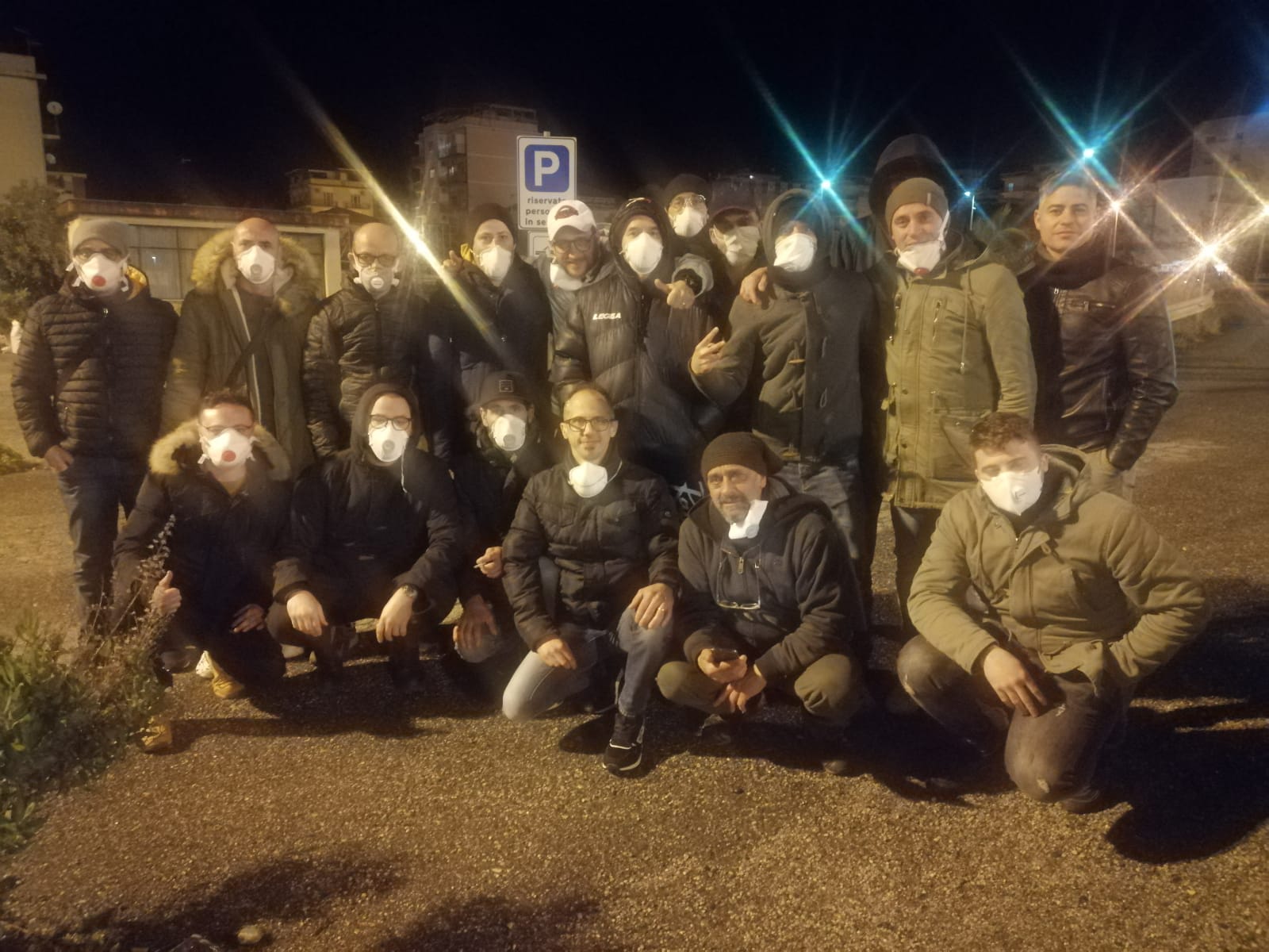 Bentornati a casa. Nella notte i pozzallesi e il resto dei siciliani “irregolari” traghettano in Sicilia dopo quasi 70 ore bloccati in auto