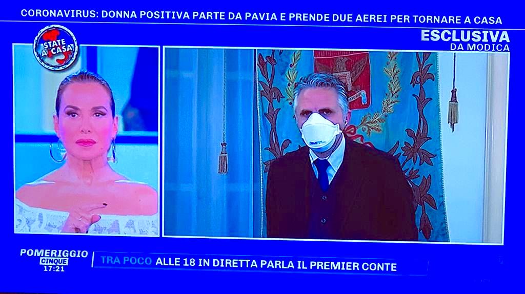 Coronavirus, sindaco Abbate da Barbara D’Urso: “Chi ha viaggiato in aereo con la signora si metta in quarantena”