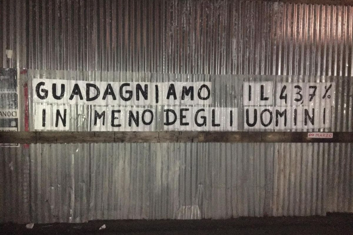Palermo, nella notte dell’otto marzo spuntano scritte femministe sui muri della città. FOTO