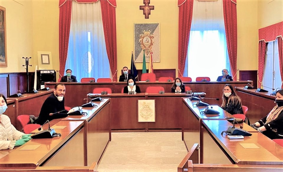 Comiso: incontro con i commercianti, si valutano diversi pacchetti per fronteggiare la crisi economica