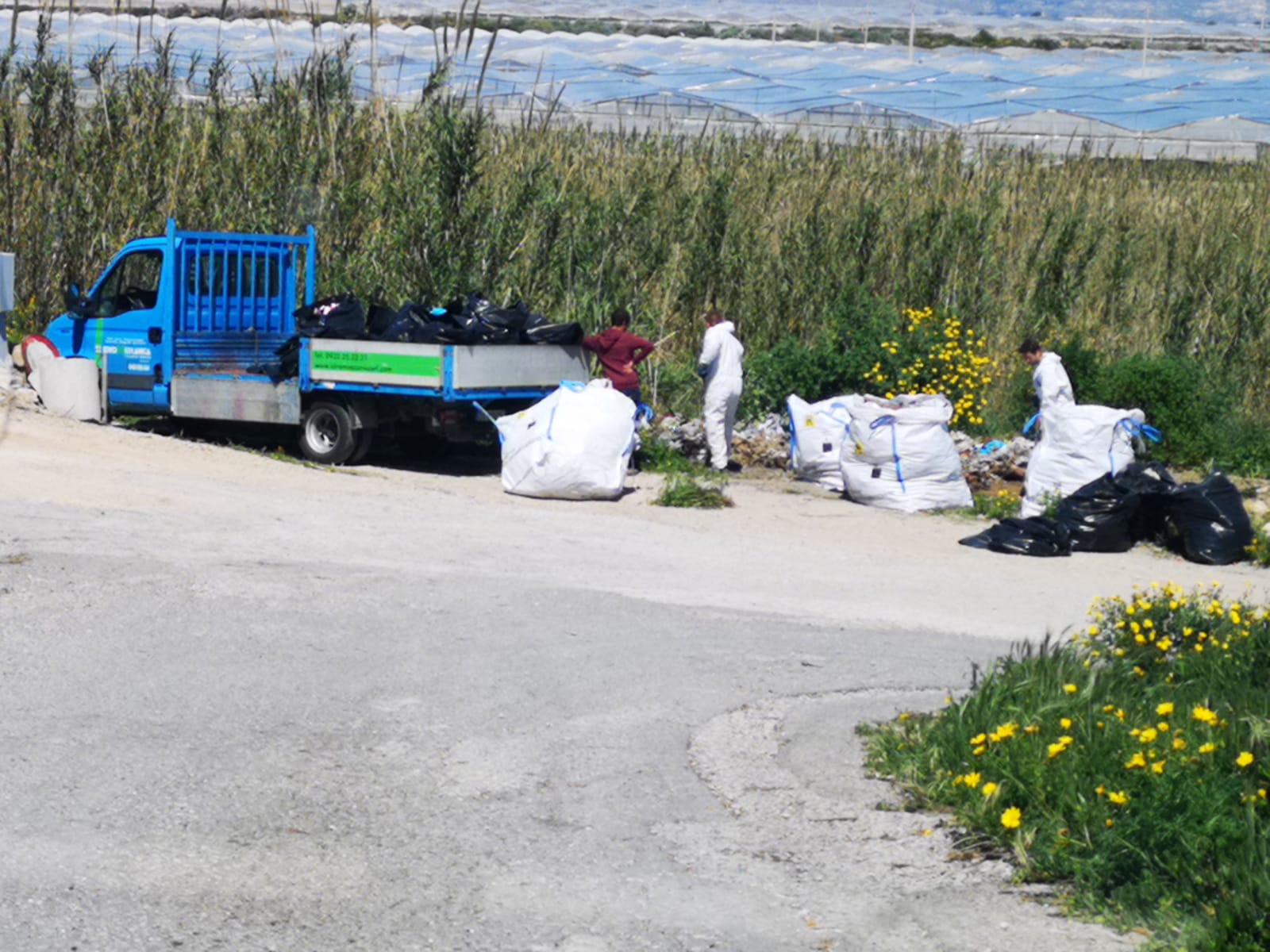 E’ iniziata oggi la bonifica della foce del fiume Dirillo. FOTO