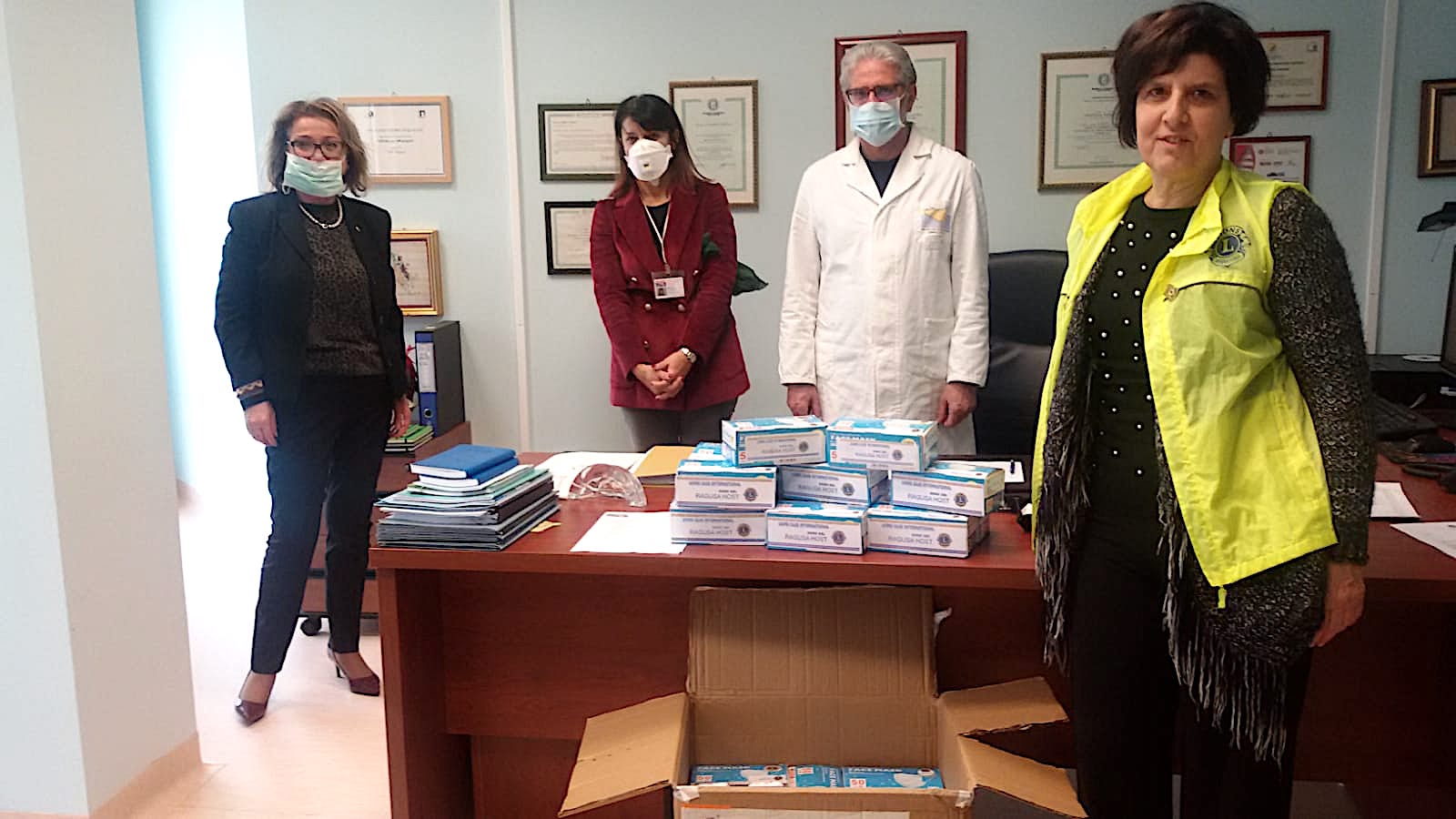 2500 mascherine consegnate dal Lions Club Ragusa Host agli ospedali di Ragusa