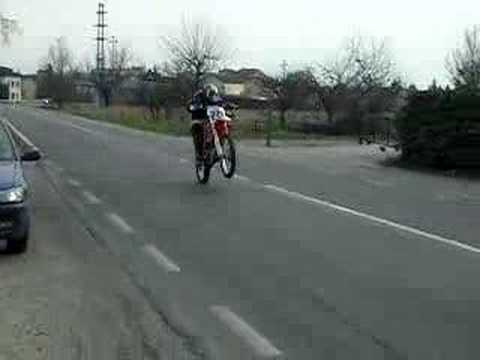 Girava per Carlentini con una moto da cross, senza targa nè assicurazione. Sanzionato