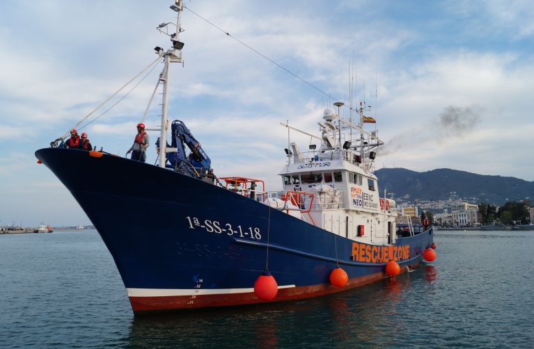 Migranti: Musumeci: “No ad approdo a Palermo della “Aita Mari”