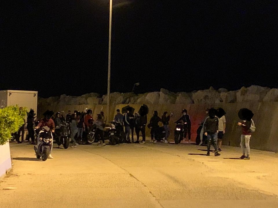 Ragazzi assembrati al porto di Pozzallo, Ammatuna: “Così non va. Sono stati formalmente diffidati”