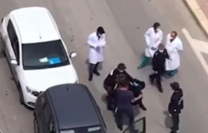 Ravanusa: urla in strada che la pandemia non esiste, 33enne sottoposto a TSO. Il Garante però vuole vederci chiaro