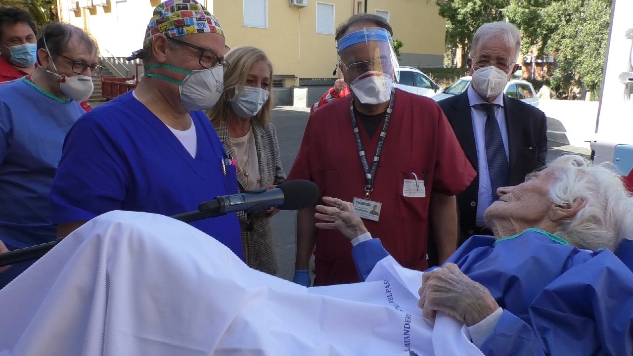 Catania: 97 anni, positiva al Coronavirus, operata al femore. Sta bene, è stata dimessa