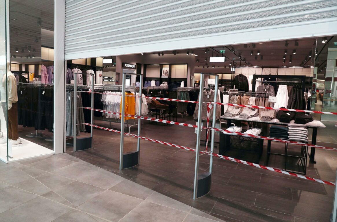 Negozio chiuso per lockdown “Non deve pagare l’affitto”. La sentenza del Tribunale di Venezia