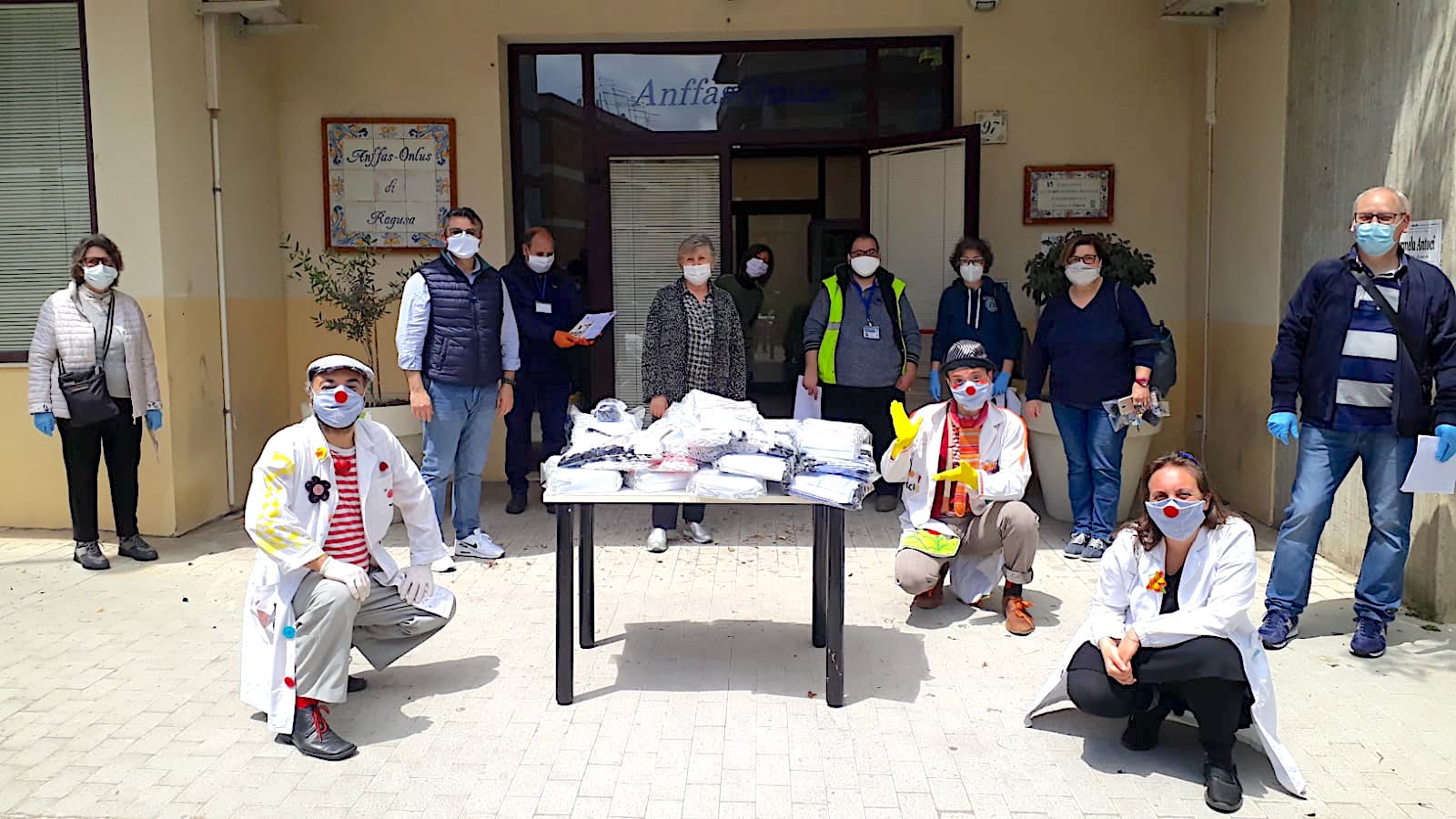 Le mascherine della solidarietà consegnate alle associazioni disabili