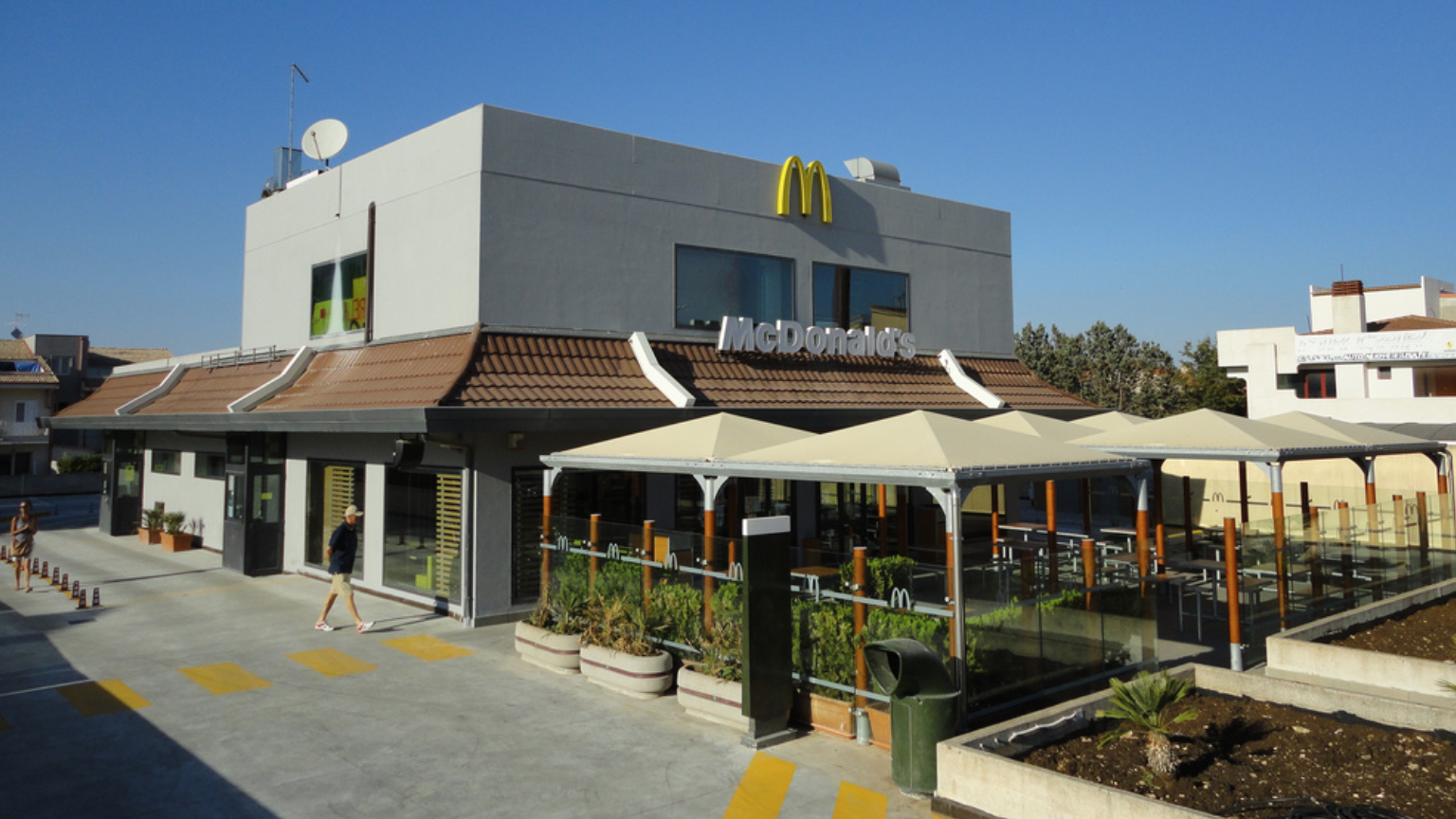 McDonald’s riapre in Sicilia con i servizi McDelivery, McDrive e di asporto. Anche a Ragusa