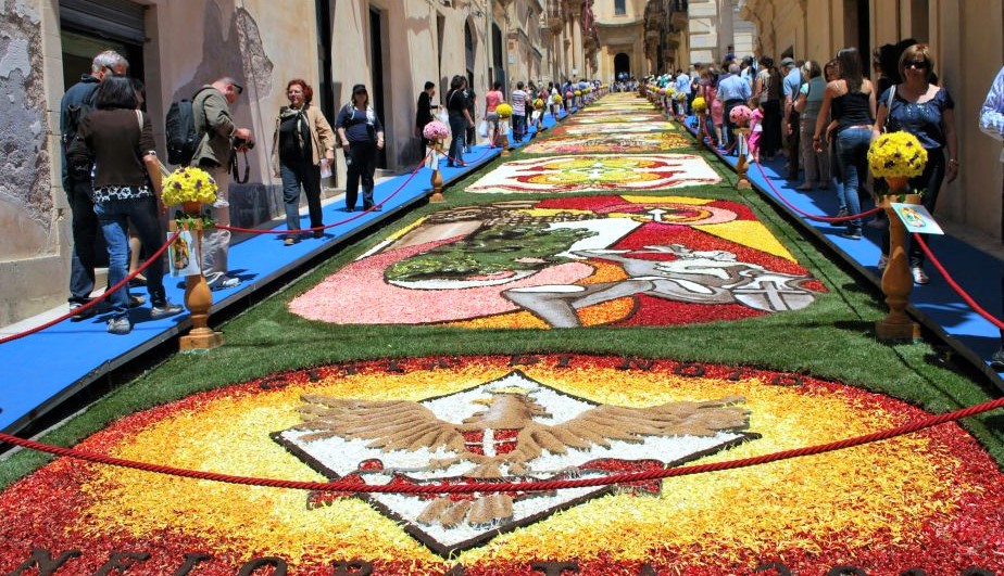 L’Infiorata 2020 a Noto? Sarà in versione social