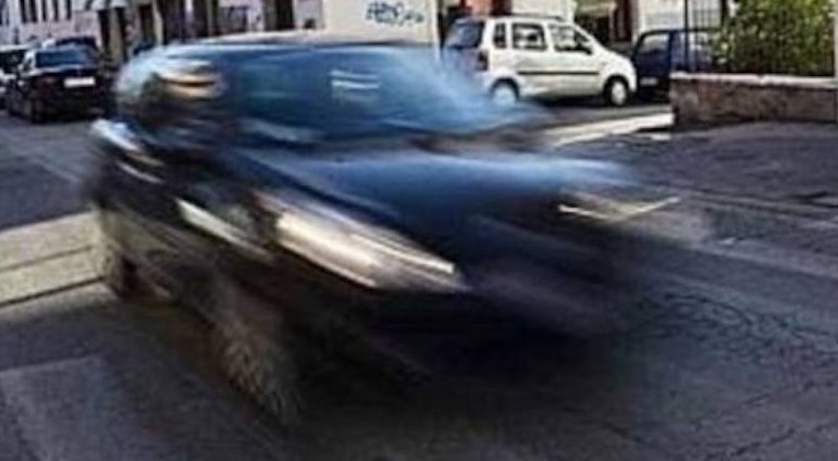Auto pirata investe architetto vittoriese a Scoglitti. L’uomo ha tre fratture ed è in ospedale