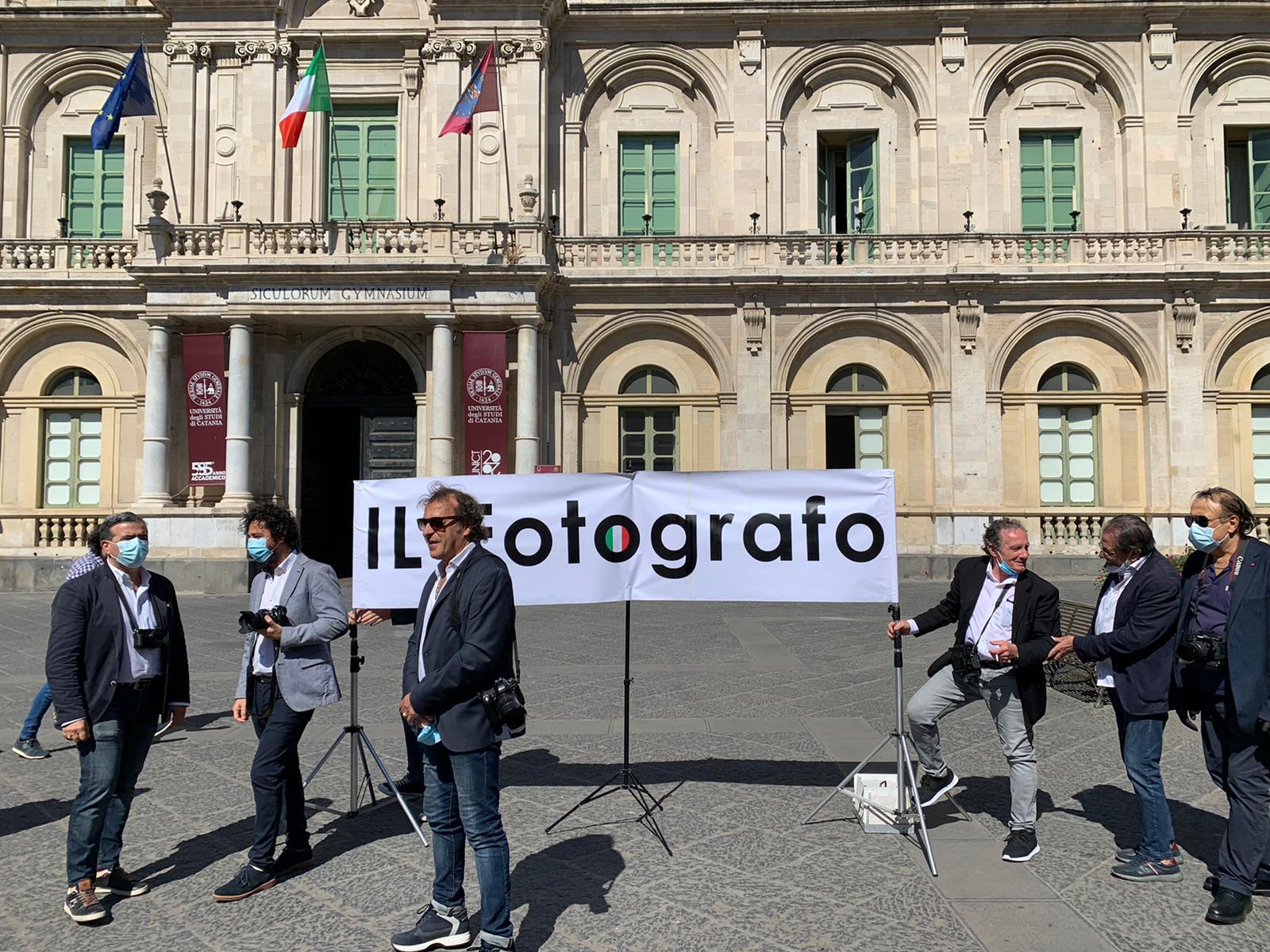 Azzerati i matrimoni, i fotografi e videografi siciliani scendono in piazza a Catania: “Il Governo ci salvi dall’abusivismo”