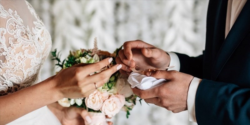 Ragusa: partecipa ad un matrimonio, invitata positiva al Covid