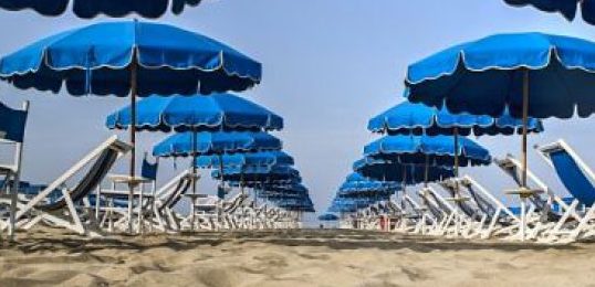Inizia la fase 3 in Sicilia con l’ordinanza del sabato: nuove disposizioni da Musumeci. Ecco tutti i dettagli. Aprono bingo e stabilimenti balneari