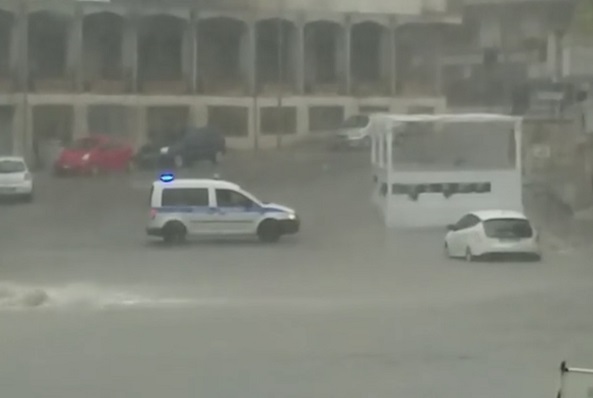 Ogni volta che c’è un acquazzone, via Archimede a Ragusa si allaga. Perchè non si fa nulla?