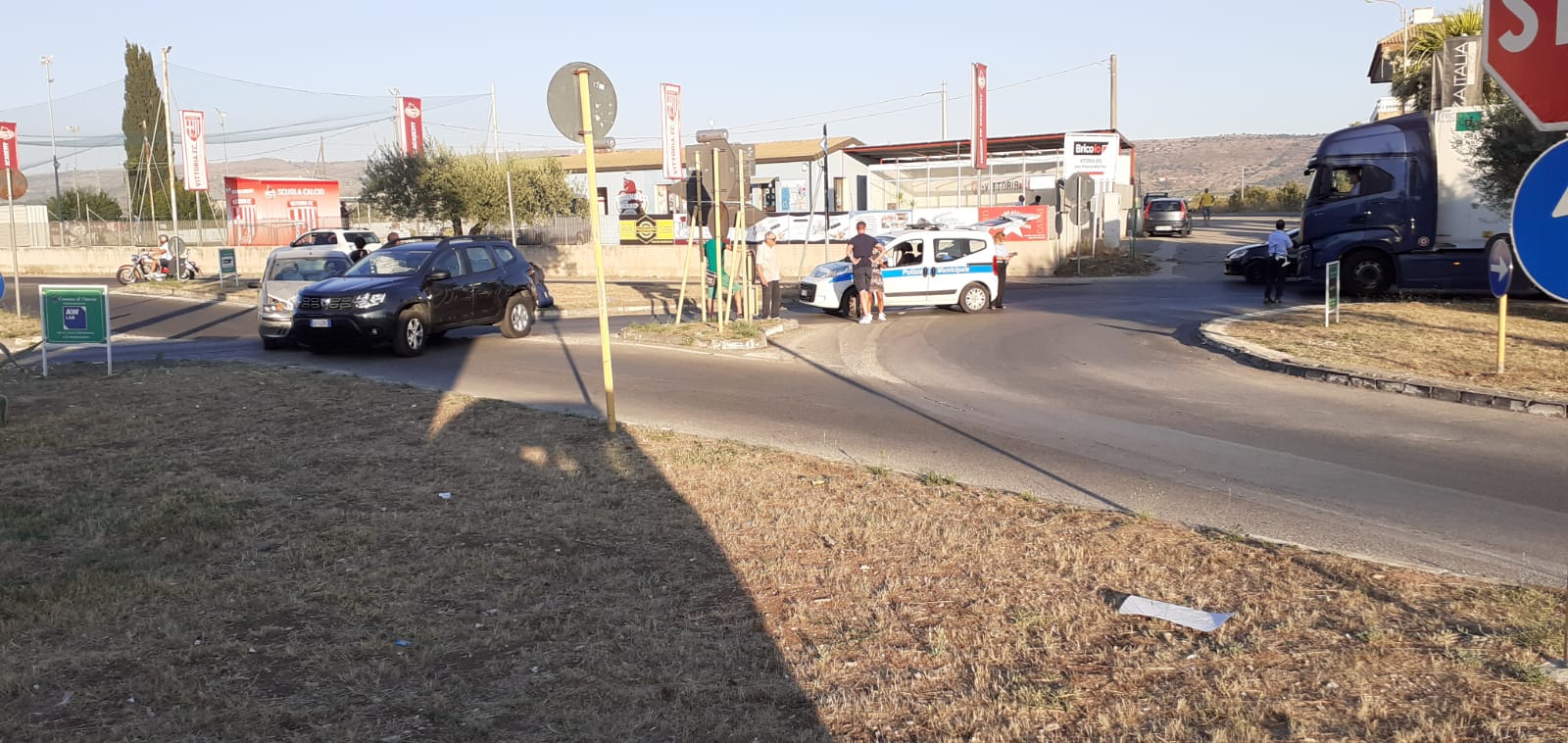 A Vittoria nuovo incidente stradale. Alla fontana della pace