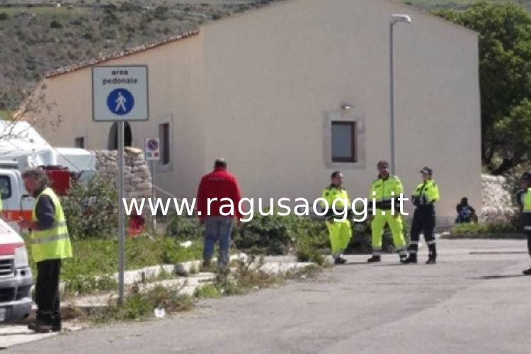 Due migranti in quarantena fuggono da centro accoglienza Ragusa