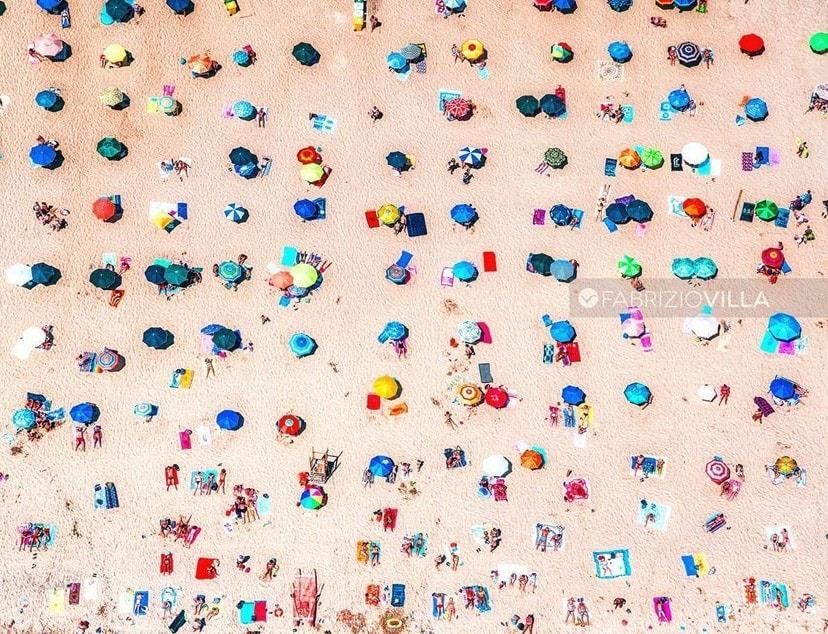 E un po’ a sorpresa, i catanesi rispettano le regole di distanziamento in spiaggia. Soddisfatto sindaco Pogliese