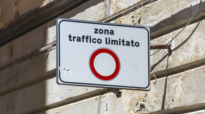ZTL sperimentale a Marina di Ragusa in vigore da domani