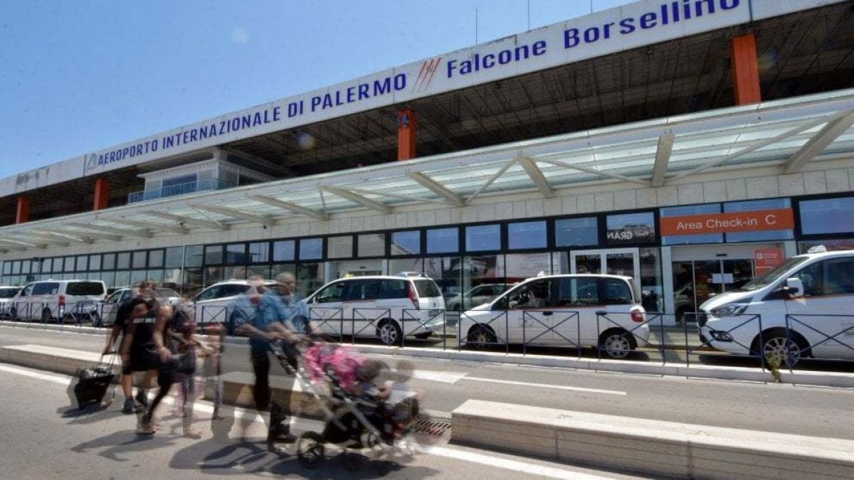Aeroporto di Palermo: 300 tamponi in una settimana