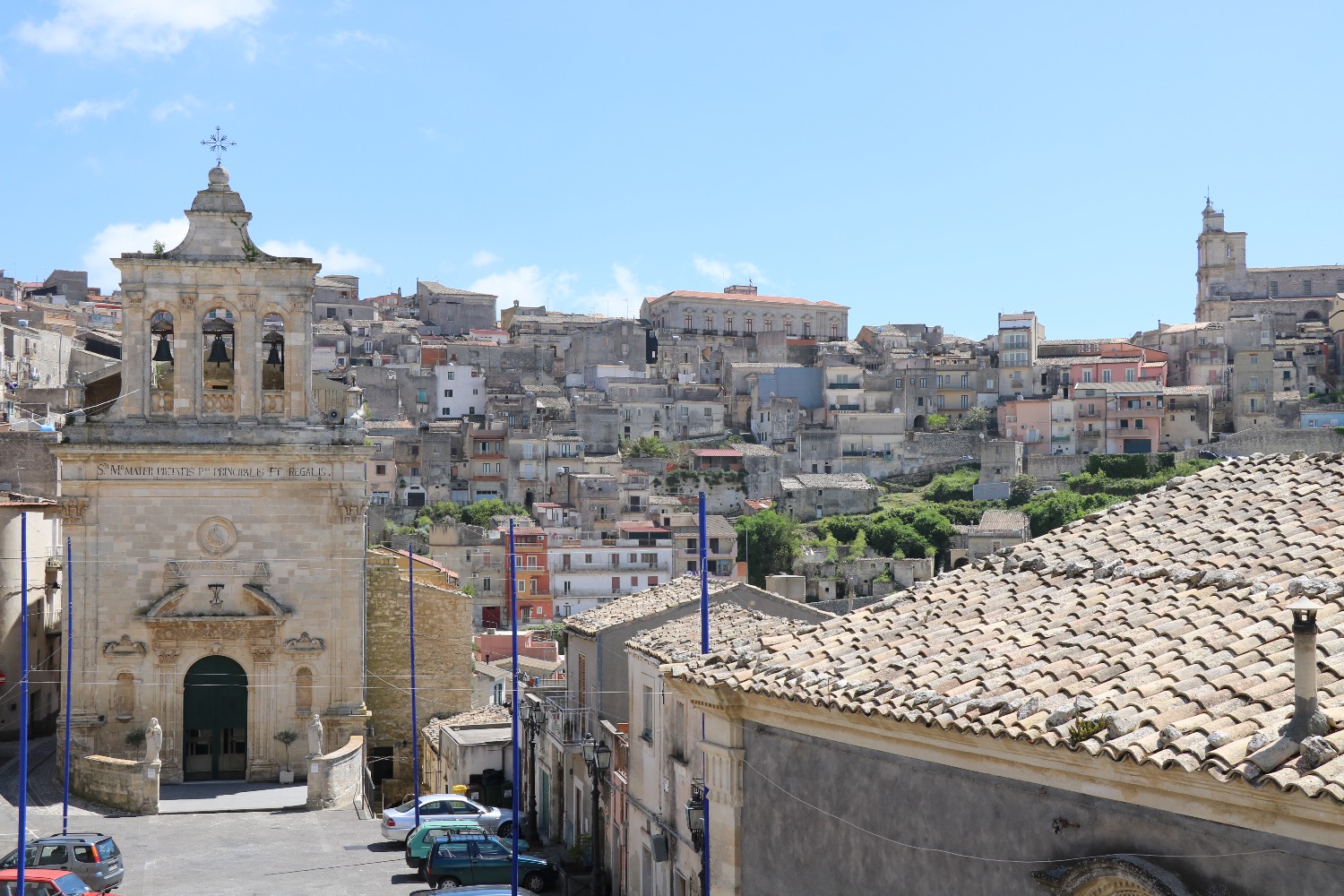 Caso positivo a Monterosso, chiude il Comune per precauzione