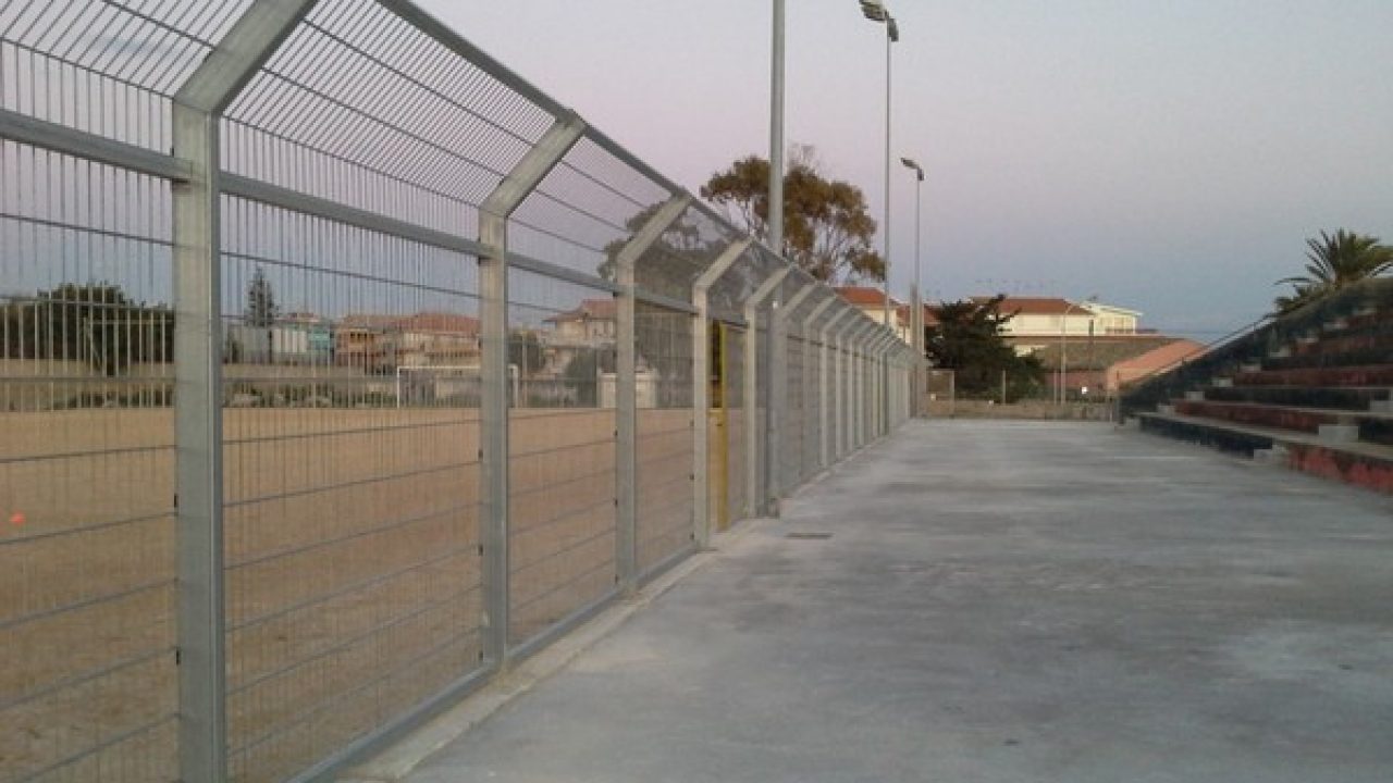 Si rifanno gli spogliatoi del campo sportivo di Contrada Gaddimeli a Marina di Ragusa