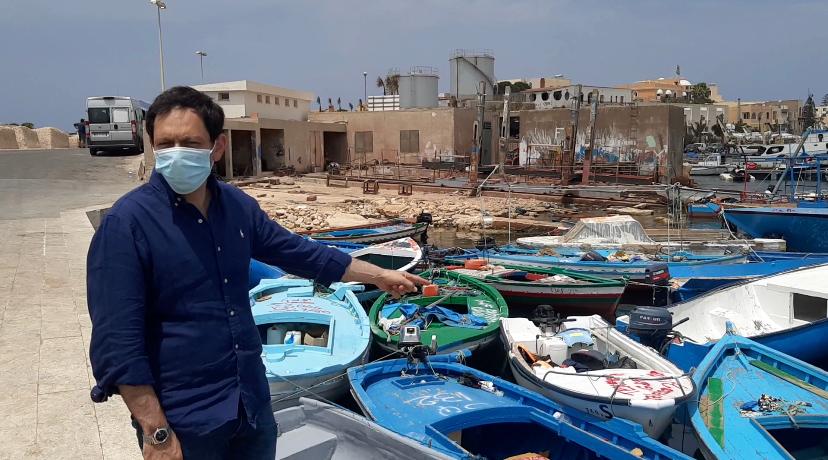 Lampedusa, la nave quarantena non svuota hotspot. Assessore Razza: “Emergenza nell’emergenza”