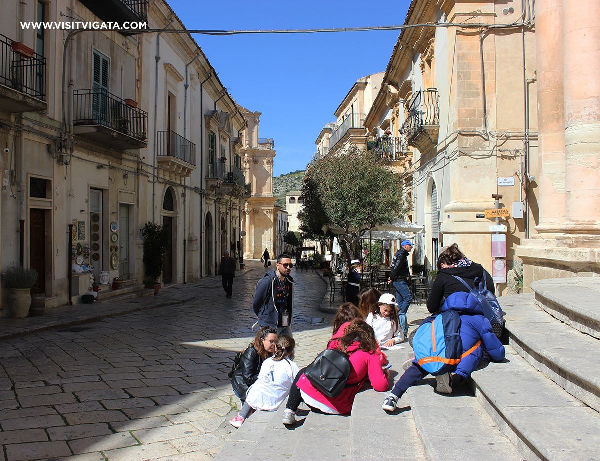 Torna Vira a Scicli con l’installazione Collettiv-Art, la musica dei Popolar Sound Music e una passeggiata per i più piccoli