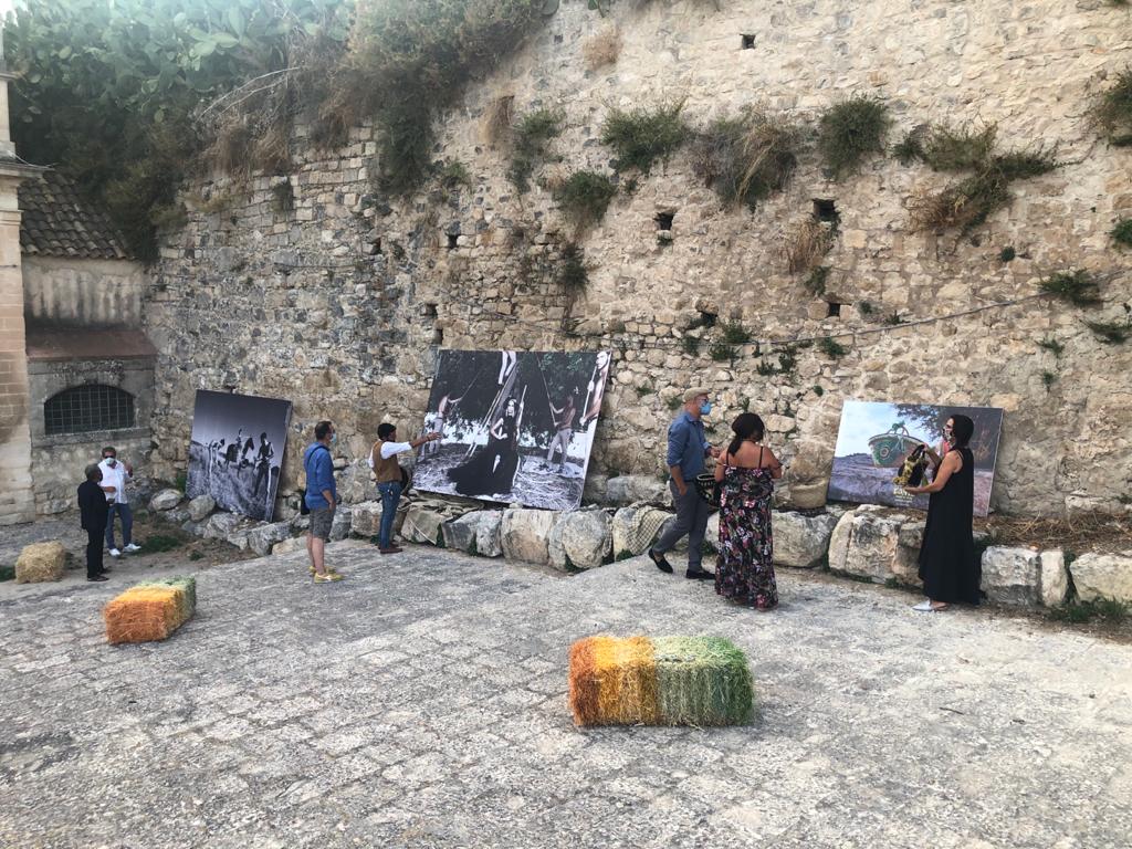 Inaugurato “Made in Sicily”, sei set artistici di Francesco Palazzolo e Toni Campo