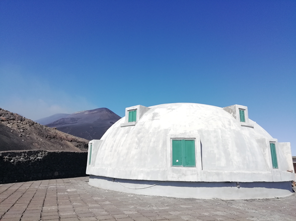 Un gravimetro atomico installato sull’Etna: la prima volta su un vulcano attivo
