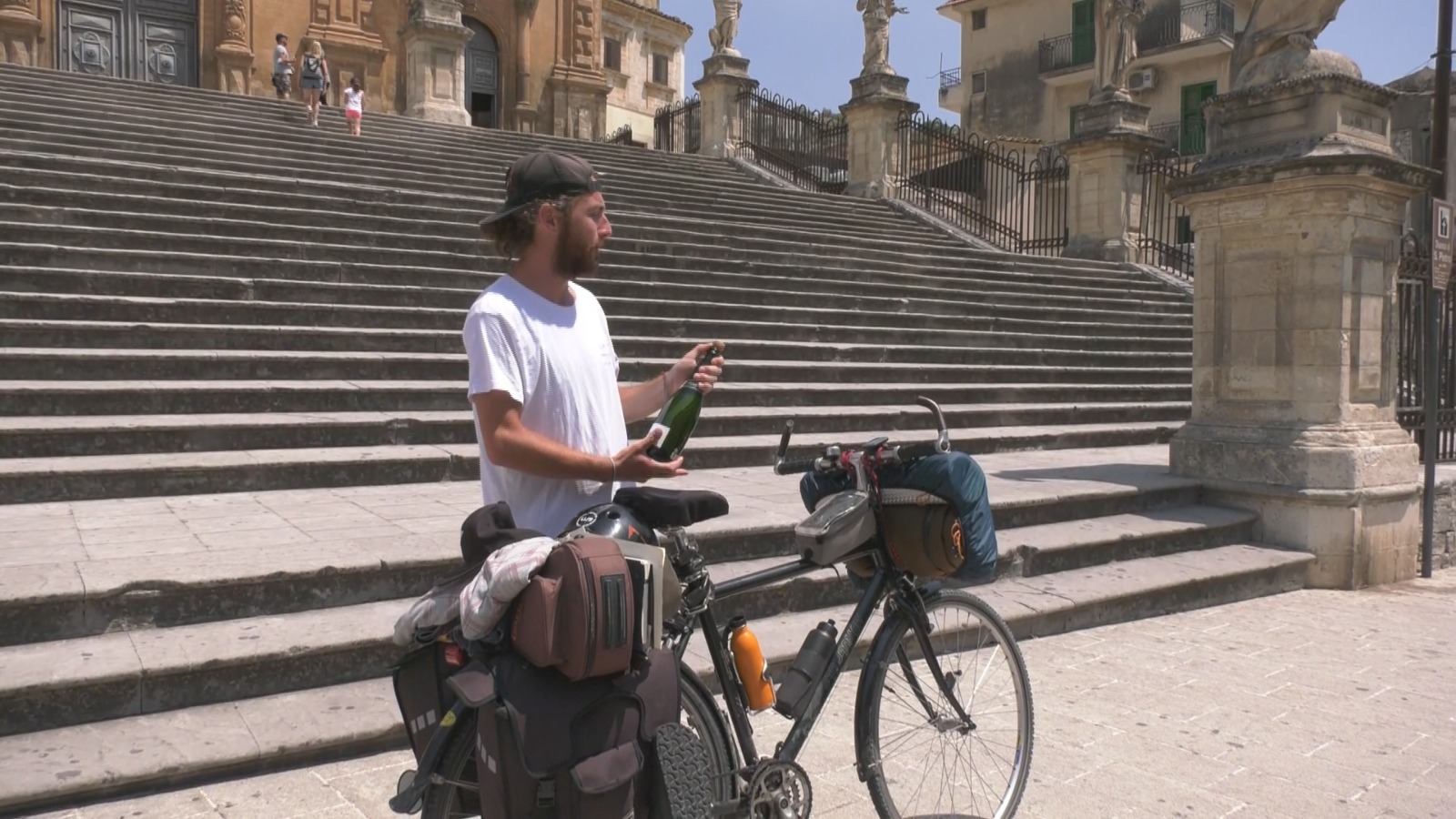 Dall’Olanda a Modica…in bici! La storia di Davide Fede