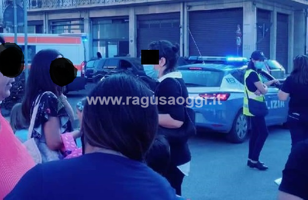 Due papà si accoltellano davanti alla scuola Pappalardo di Vittoria