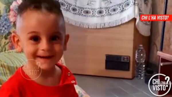 Il caso del piccolo Evan a Chi l’ha visto?: “Poteva essere salvato”. La mamma dichiara di non essere più manipolata e “vuole giustizia”