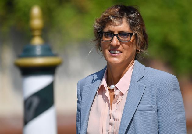 Processo Salvini, avvocato Bongiorno leggermente ferita in aula, cade una lastra di marmo su una caviglia