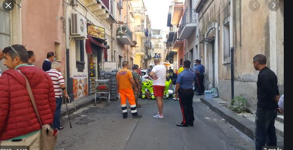 Doppia sparatoria in pieno centro a Lentini, davanti a un panificio e ad un ufficio postale