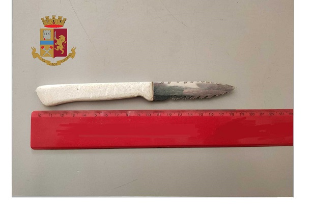 Vittoria: lite fra vicini, uno dei due aveva un coltello. Denunciato