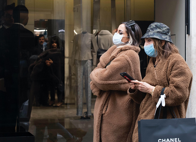 Non mettevano la mascherina negli esercizi commerciali, sanzioni a Vittoria