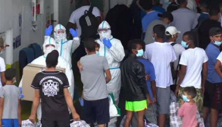 Coronavirus: un piccolo focolaio in due centri per migranti ad Acate