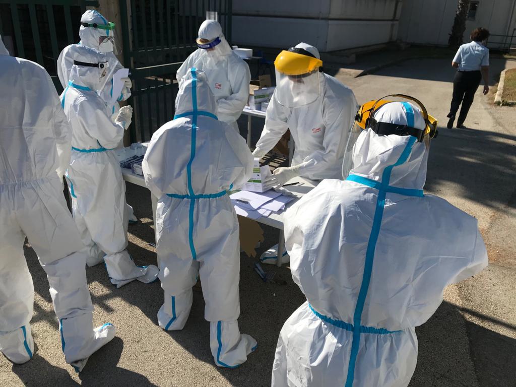 Coronavirus: tamponi rapidi, prosegue screening Regione in 40 città della Sicilia